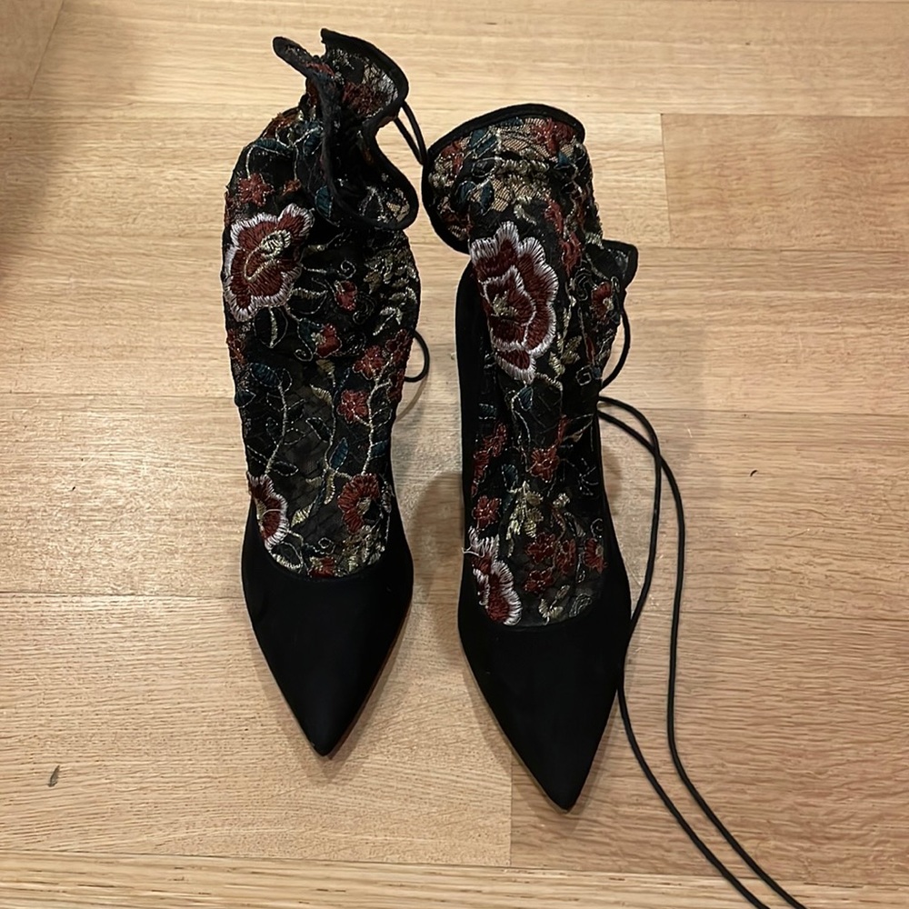 Zara floral lace heels